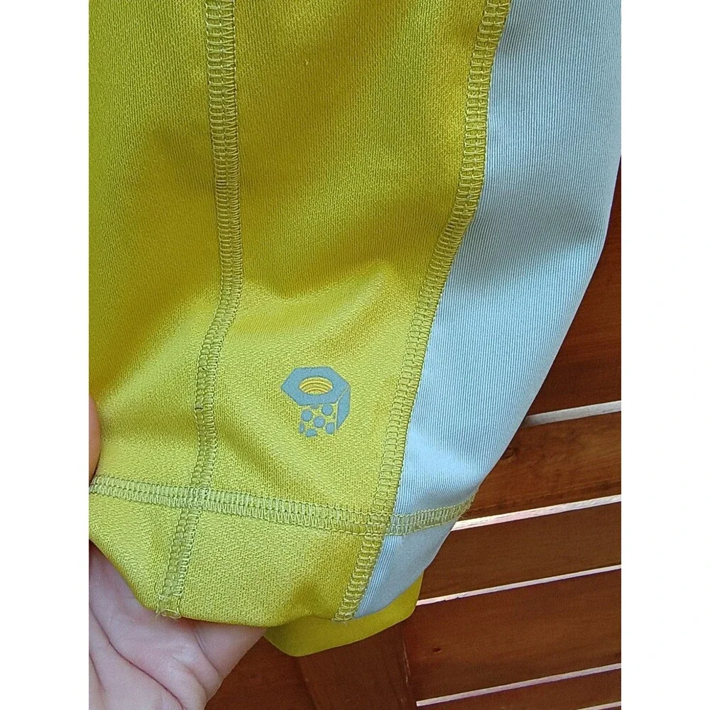 Mountain Hardware Women's Celery Green Wind Stopper Jacket Sz Medium Thumbholes